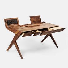 Locust Desk